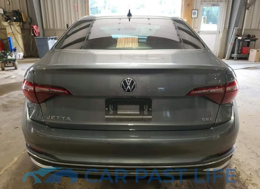 3VWGM7BU4RM028127# 6