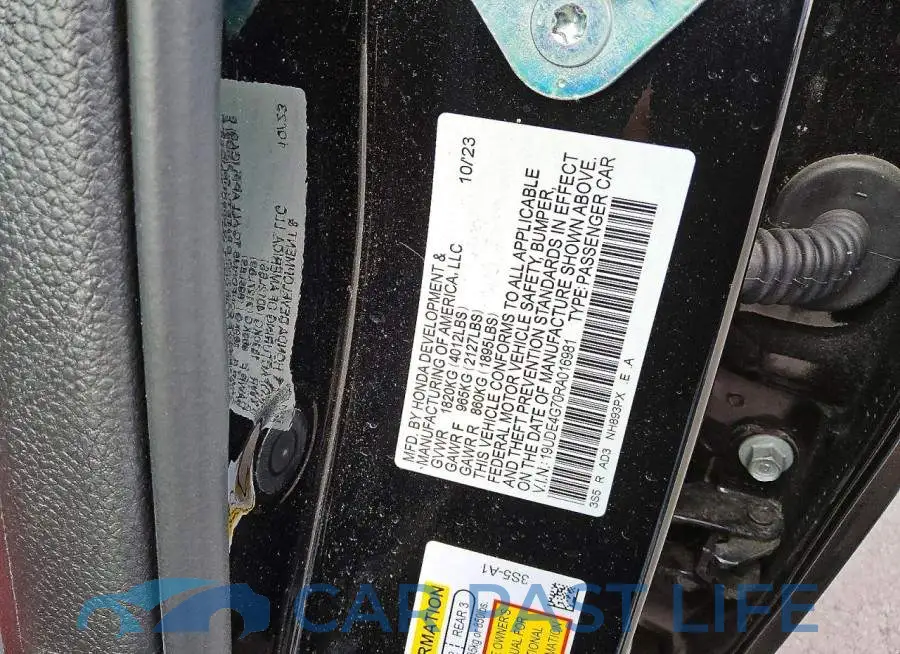 19UDE4G70RA016981# 13