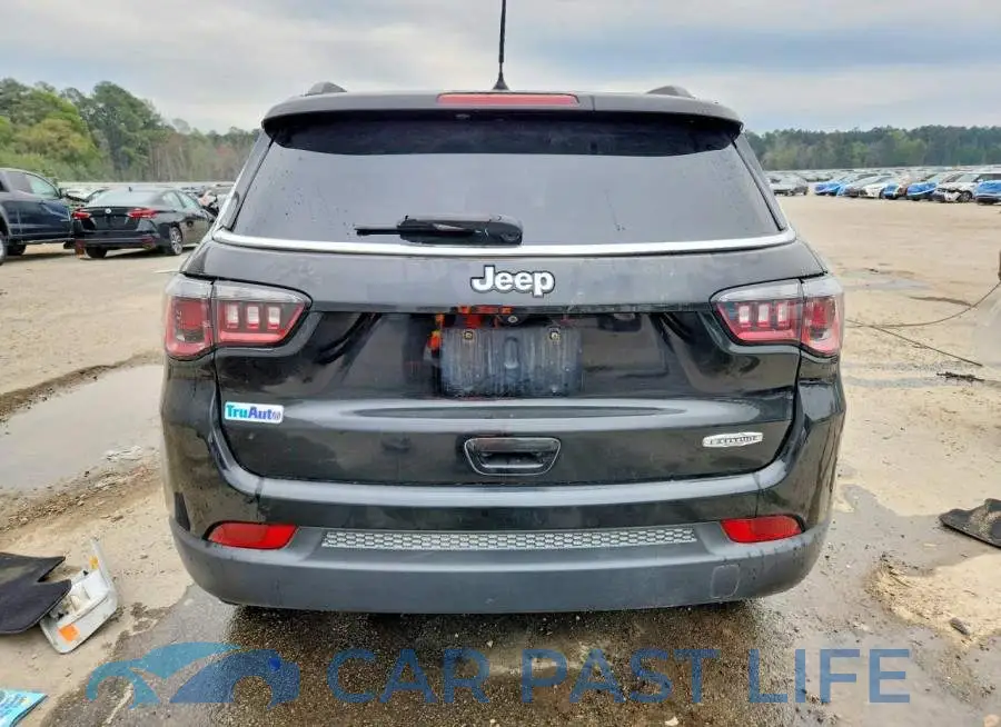 3C4NJCBB4JT227926# 6