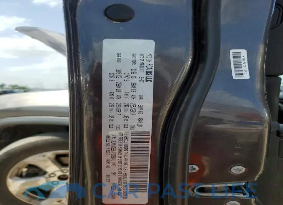 3C4NJDBB6JT176841# 13