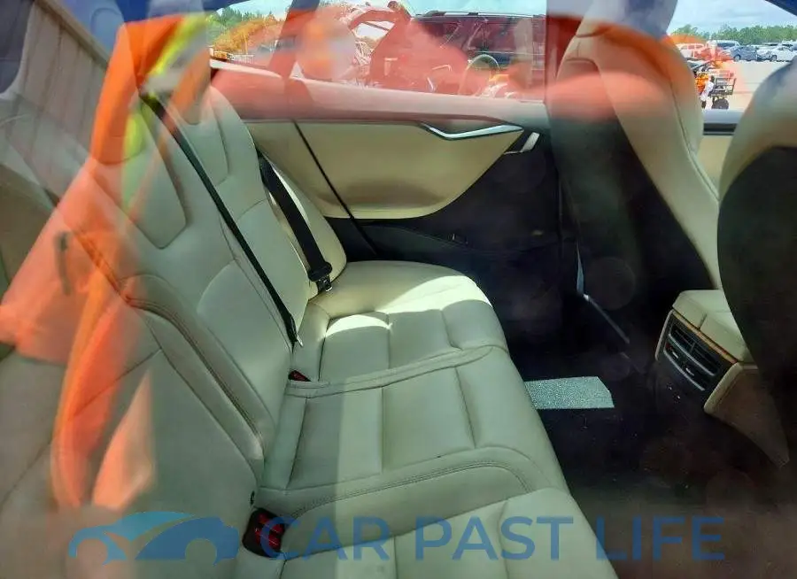 5YJSA1E20LF413337# 10