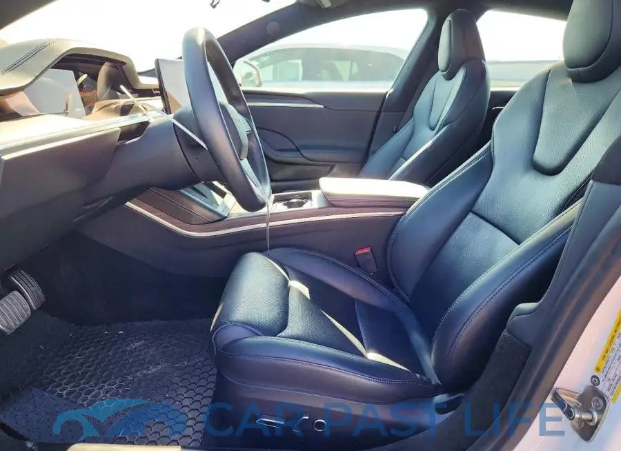 5YJSA1E52PF522981# 7