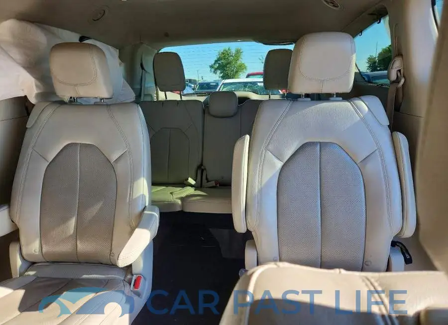 2C4RC1BG4MR531552# 10