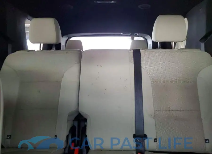 1GNESTKW4RJ129294# 10