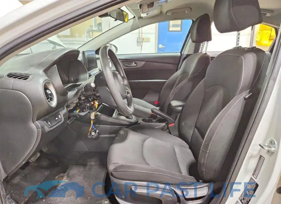 3KPF24AD8ME350650# 7