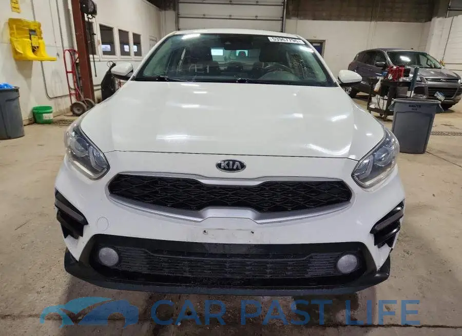3KPF24AD8ME350650# 5