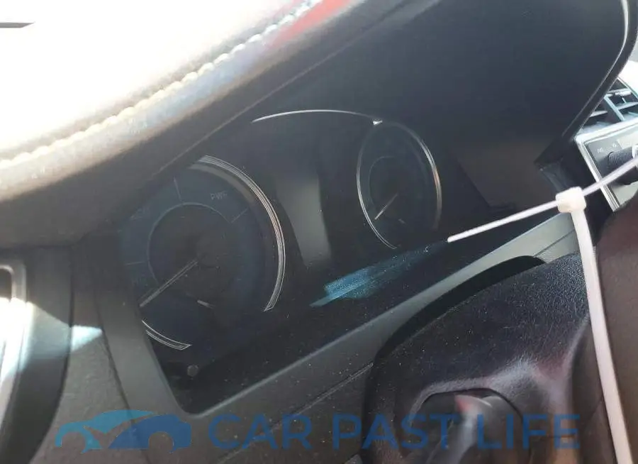 4T1BD1FK8HU204962# 9