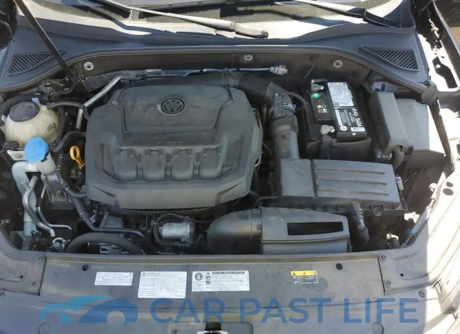 1VWLA7A35KC013997# 11