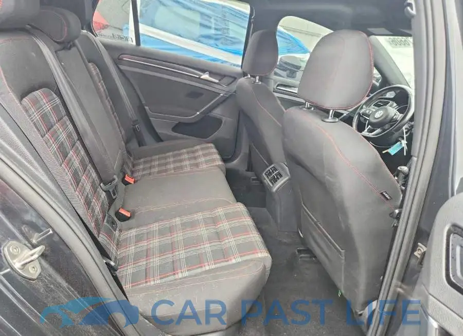 3VW5T7AU2HM074047# 10