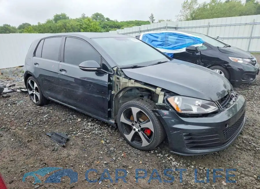 3VW5T7AU2HM074047# 4