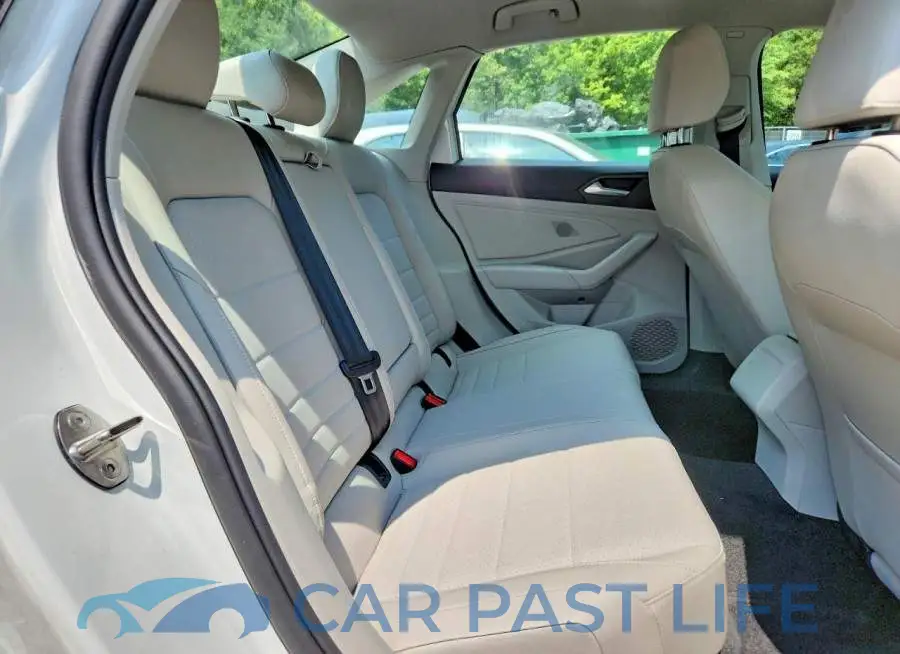3VW7M7BU5RM022577# 10