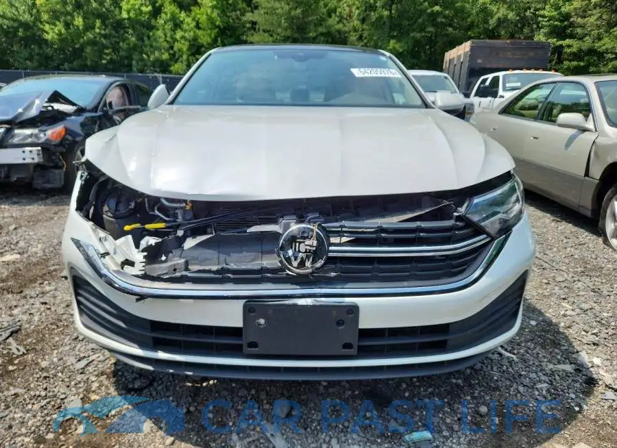3VW7M7BU5RM022577# 5