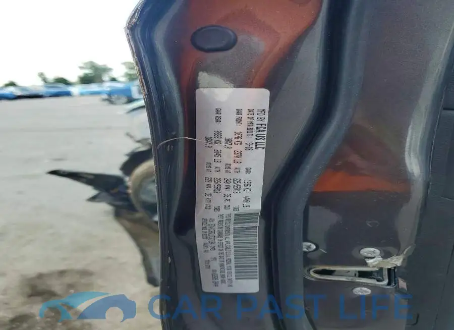 3C4NJCBB2JT327104# 13