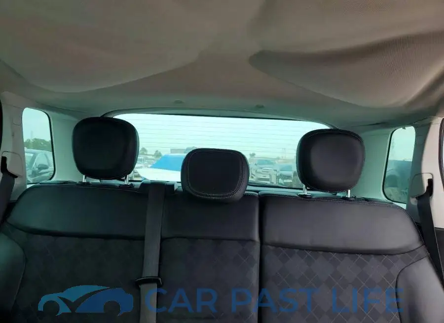 ZFBCFAAH4JZ040555# 10