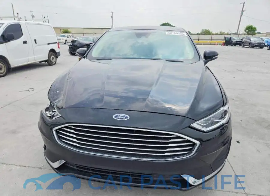 3FA6P0CDXKR181606# 5