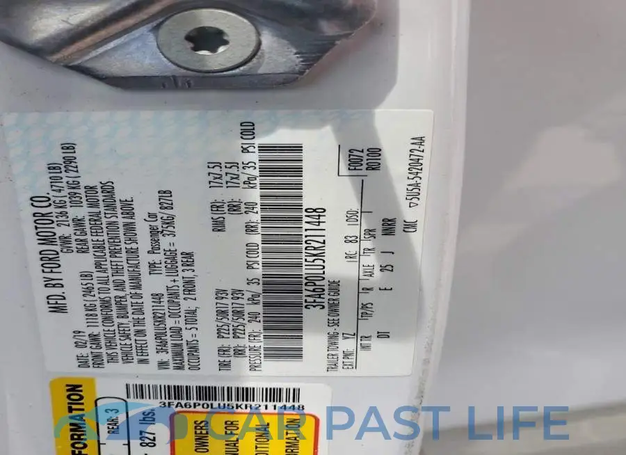 3FA6P0LU5KR211448# 12