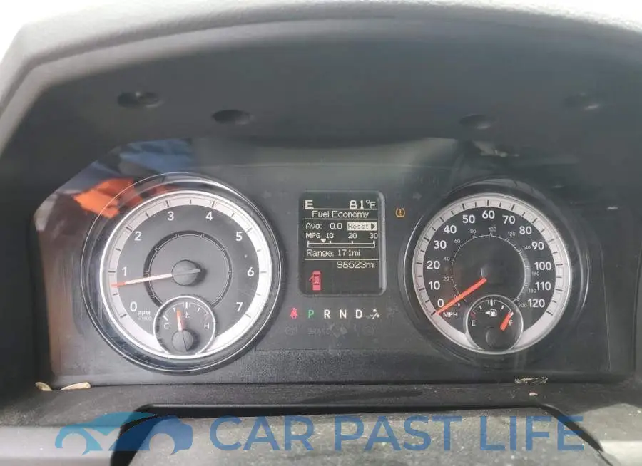 3C6TR5CJ7JG339850# 9