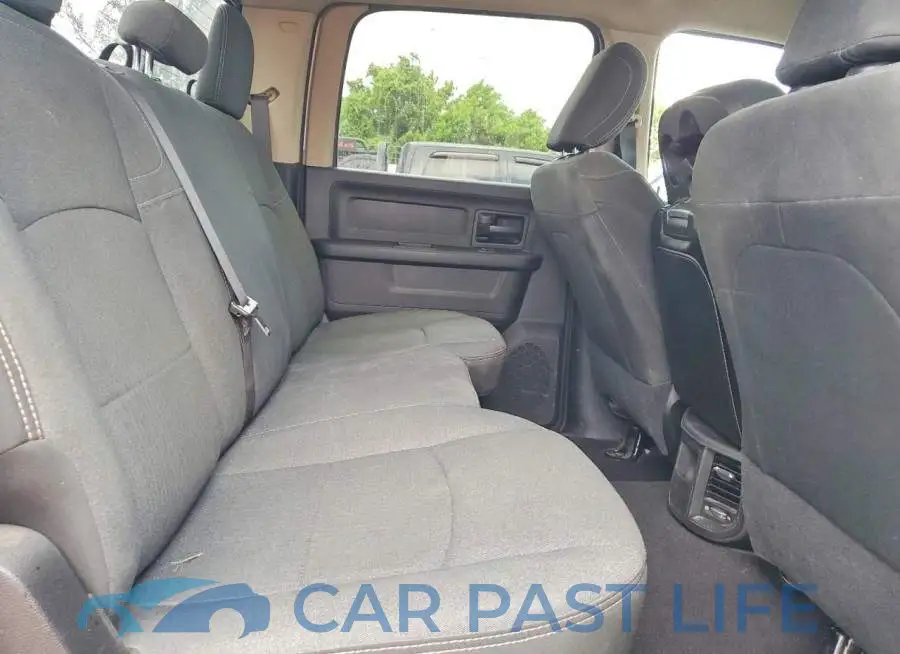 3C6UR5CJ6LG274688# 10
