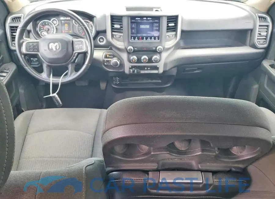 3C6UR5CJ6LG274688# 8