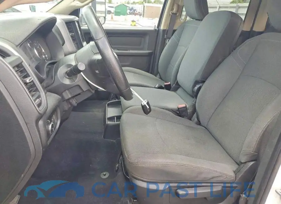 3C6UR5CJ6LG274688# 7