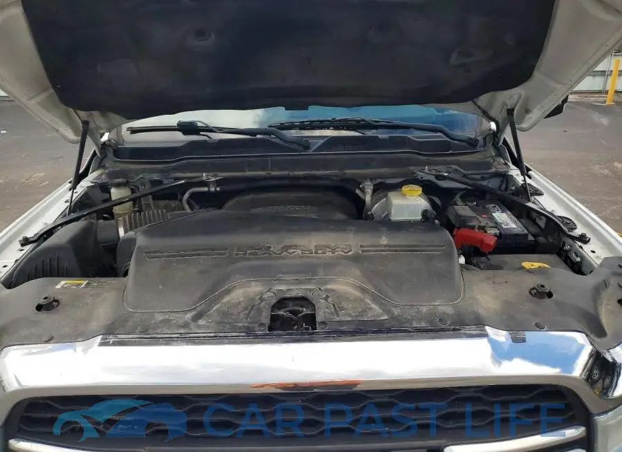 3C6UR5CJ6LG274688# 11