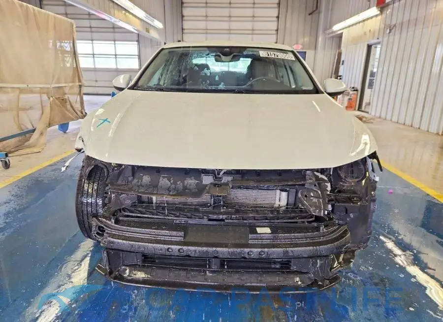 3VW5M7BU9RM019723# 5