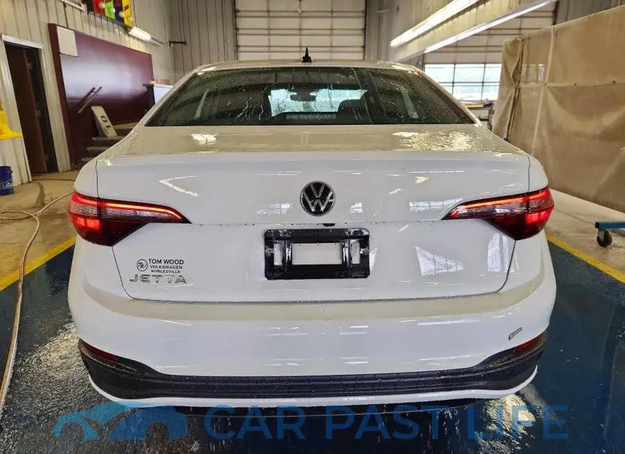 3VW5M7BU9RM019723# 6