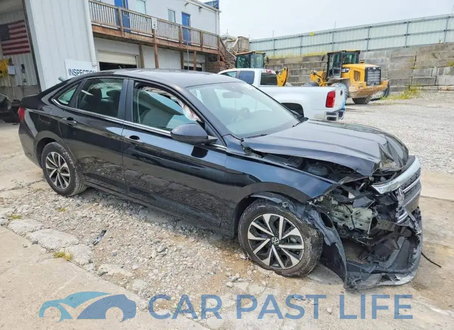 3VW5M7BUXRM047773# 4