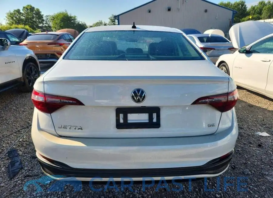 3VW7M7BUXRM004320# 6