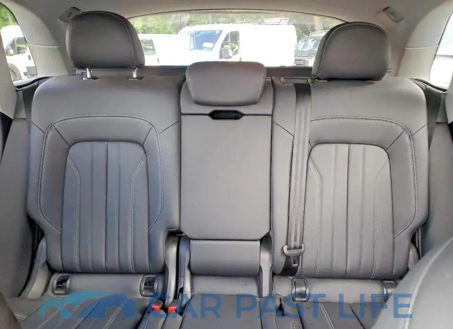 WA1AAAFY8M2103210# 10