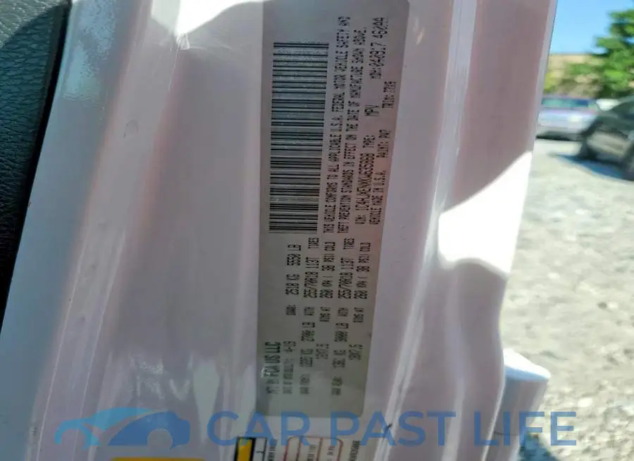 1C4HJXENXKW635868# 13