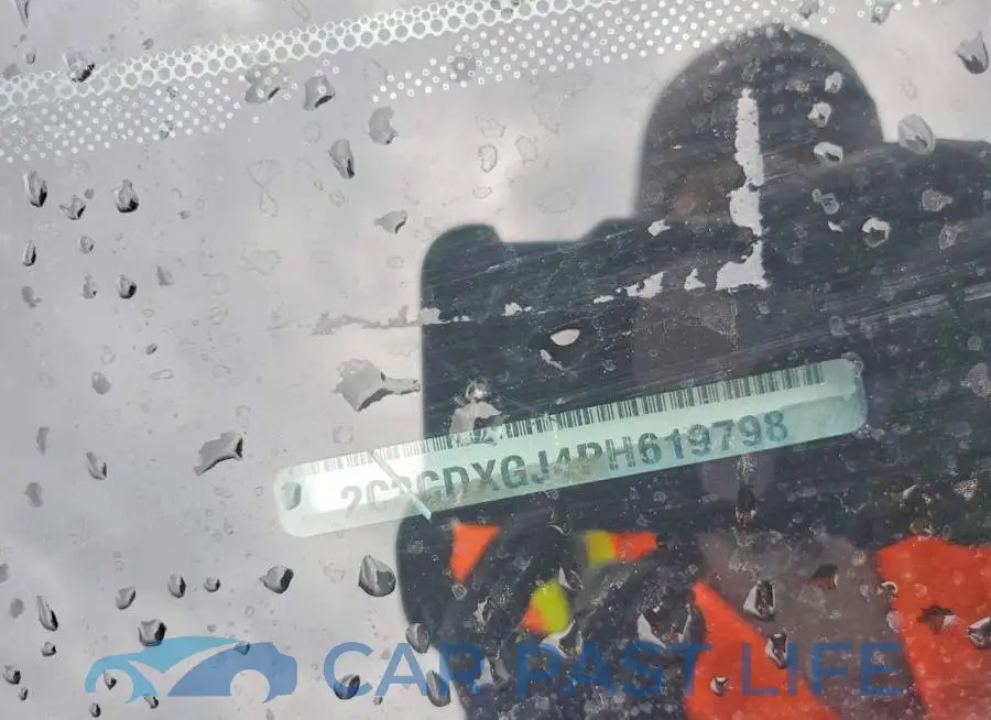 2C3CDXGJ4PH619798# 12