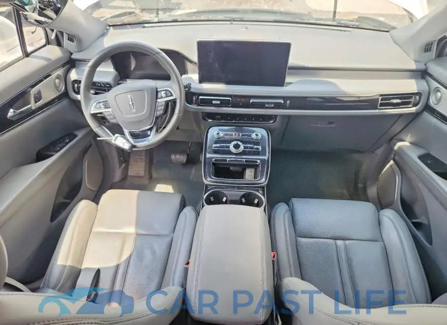 2LMPJ8KP7PBL03841# 8