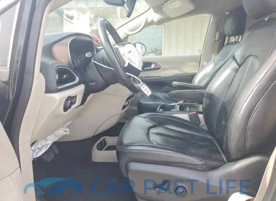 2C4RC1BG0JR120127# 7