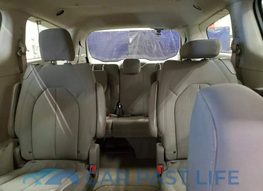 2C4RC1FG2MR560719# 10
