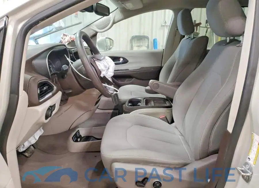 2C4RC1FG2MR560719# 7