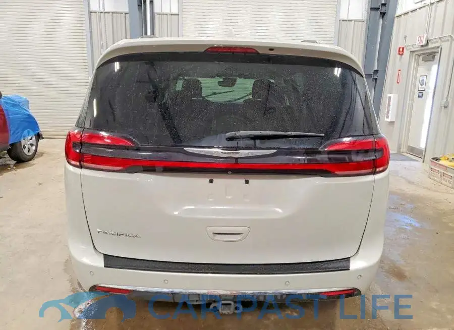 2C4RC1FG2MR560719# 6