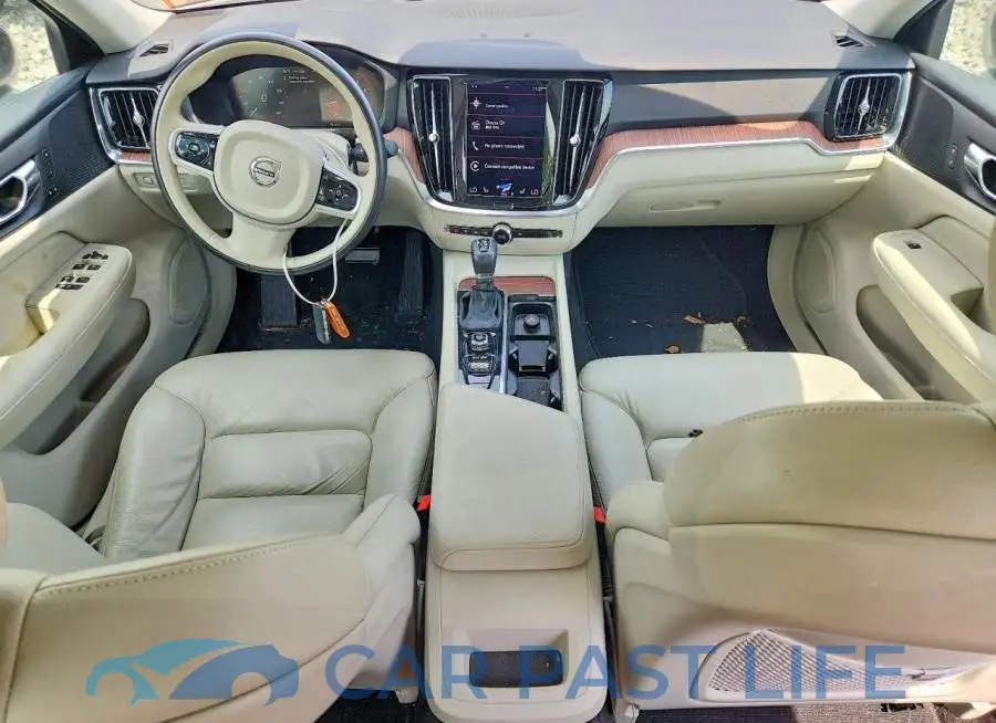 7JR102FZXMG112227# 8