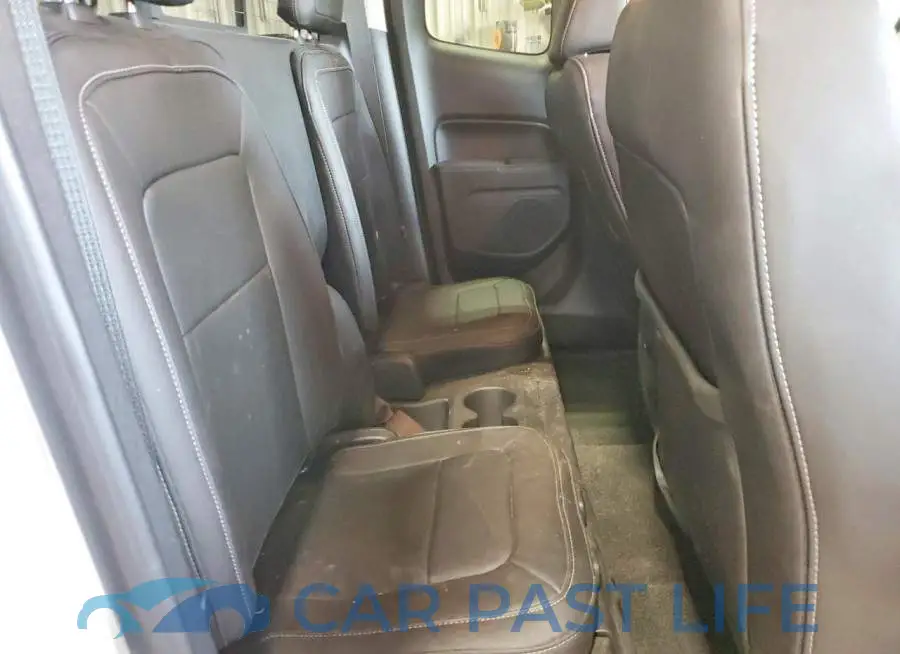 1GCHTCEN8J1297370# 10
