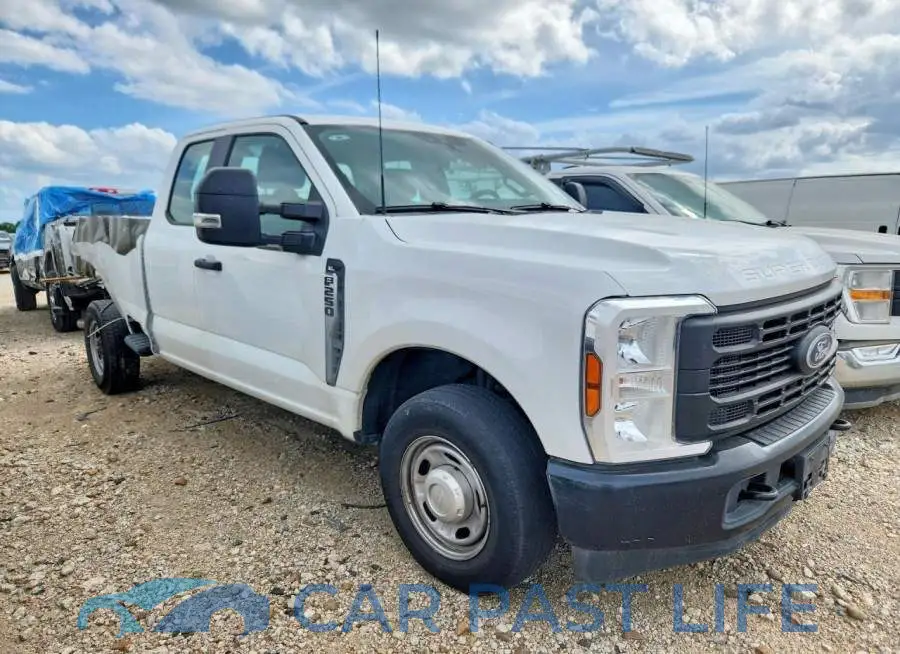 1FT7X2AA2SEC59737# 4