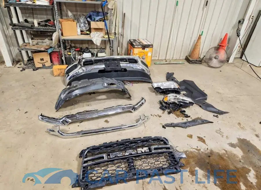 3C6UR5CJ7MG698785# 12