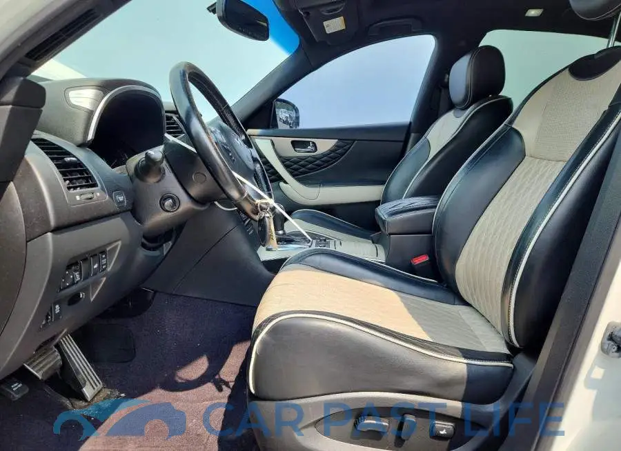 JN8CS1MWXHM410972# 7