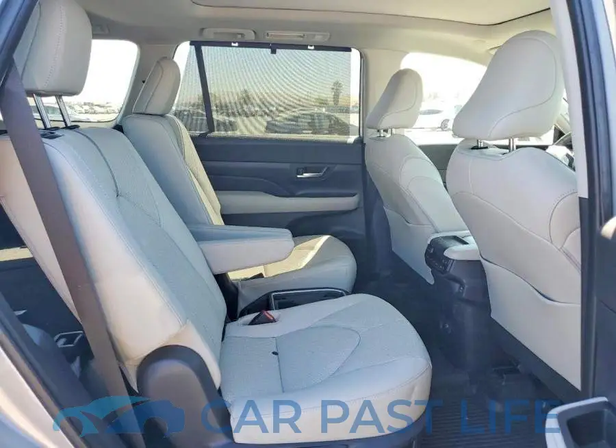 5TDAAAB5XRS049524# 11