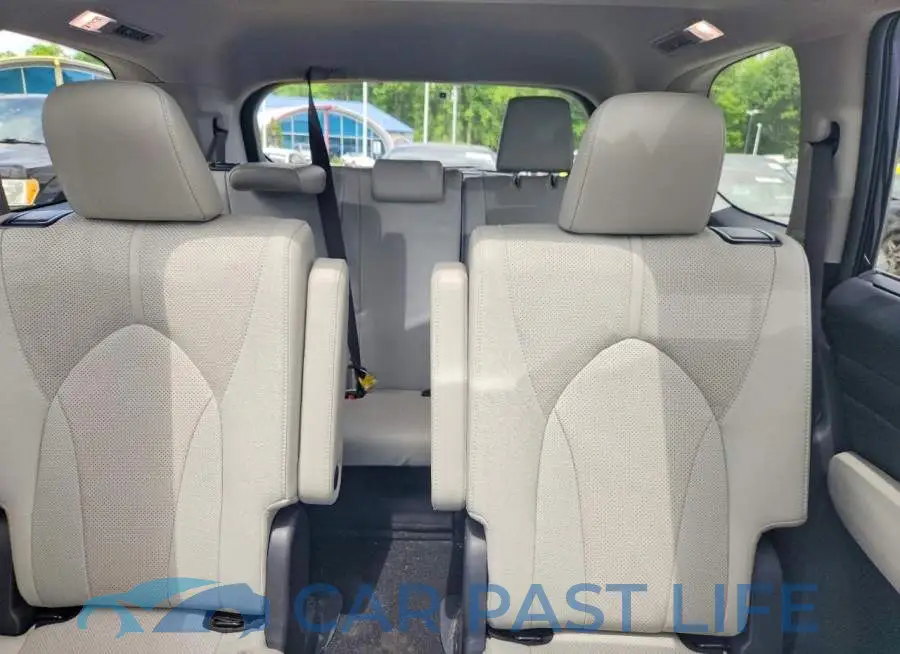 5TDACAB57RS023330# 10