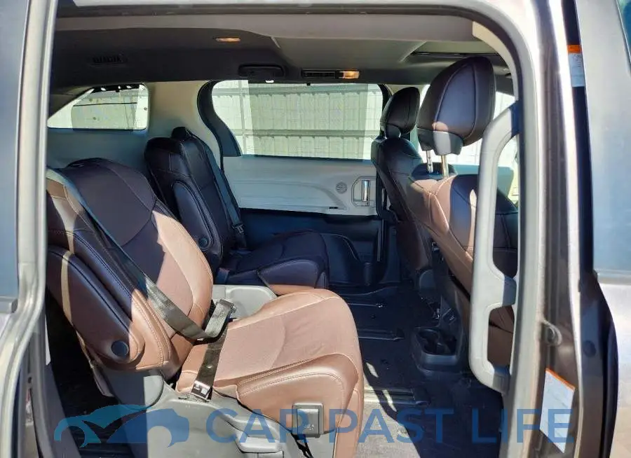 5TDESKFC3RS130670# 11