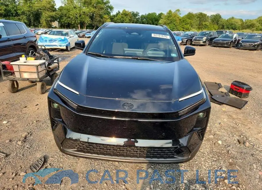 JTMAAAAD3TJ005913# 5