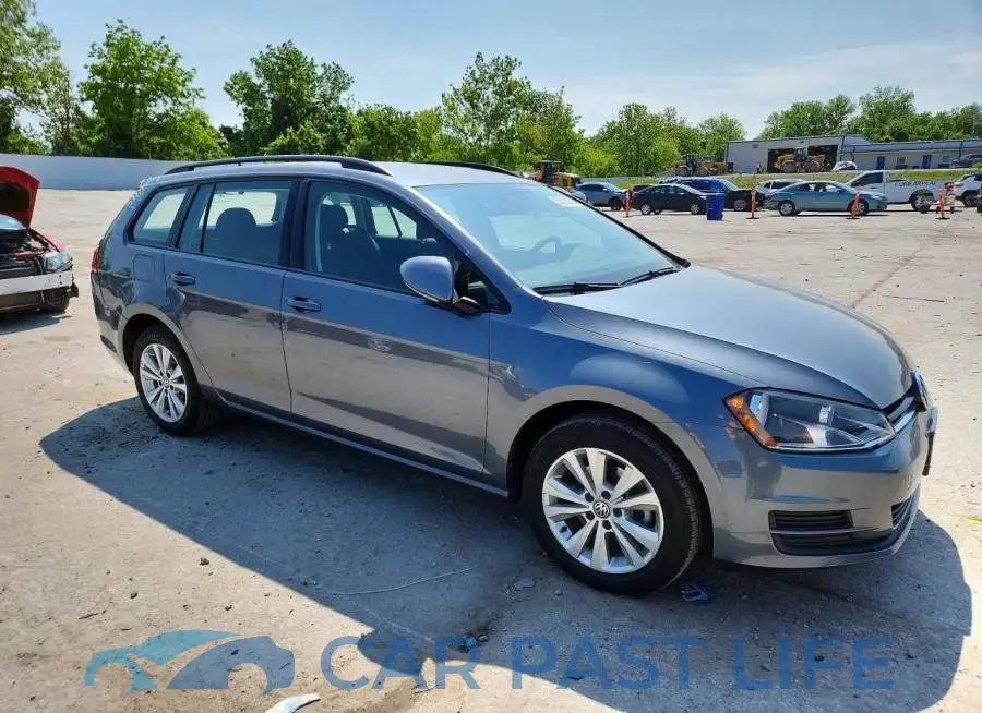 3VW017AU8HM507676# 4