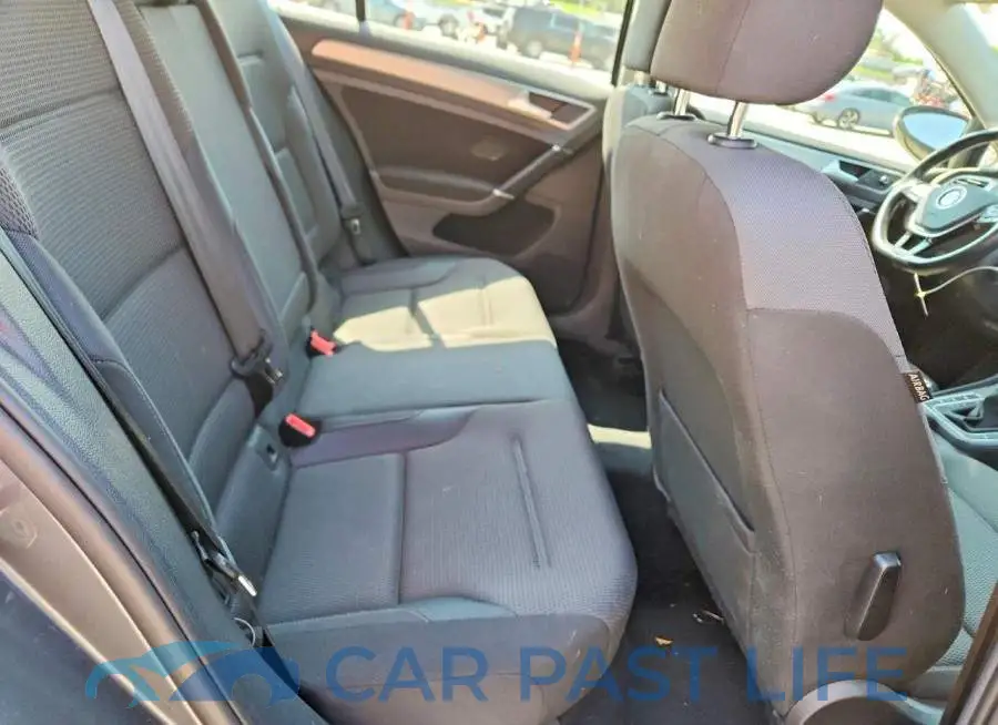 3VW017AU8HM507676# 10