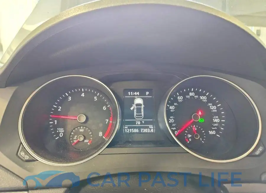 3VWDB7AJ9JM247461# 9