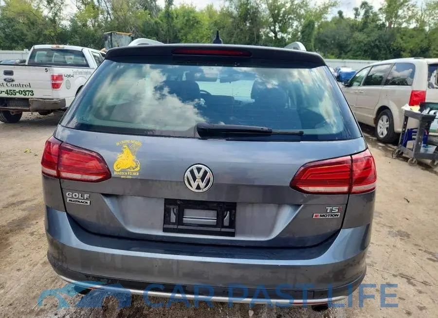 3VWH17AU6JM751187# 6